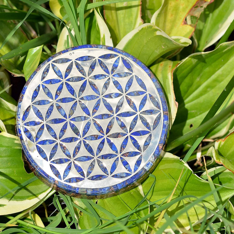 Water Charging Plate with Lapis Lazuli Healing Crystals and Flower of Life