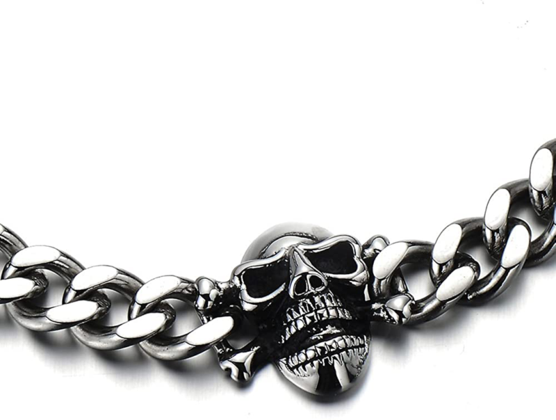 COOLSTEELANDBEYOND Mens Stainless Steel Curb Chain Skull Necklace Silver Color G